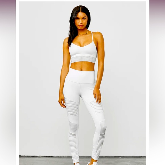 ALO Yoga Pants - 🔥 ALO yoga High waisted ribbed leggings